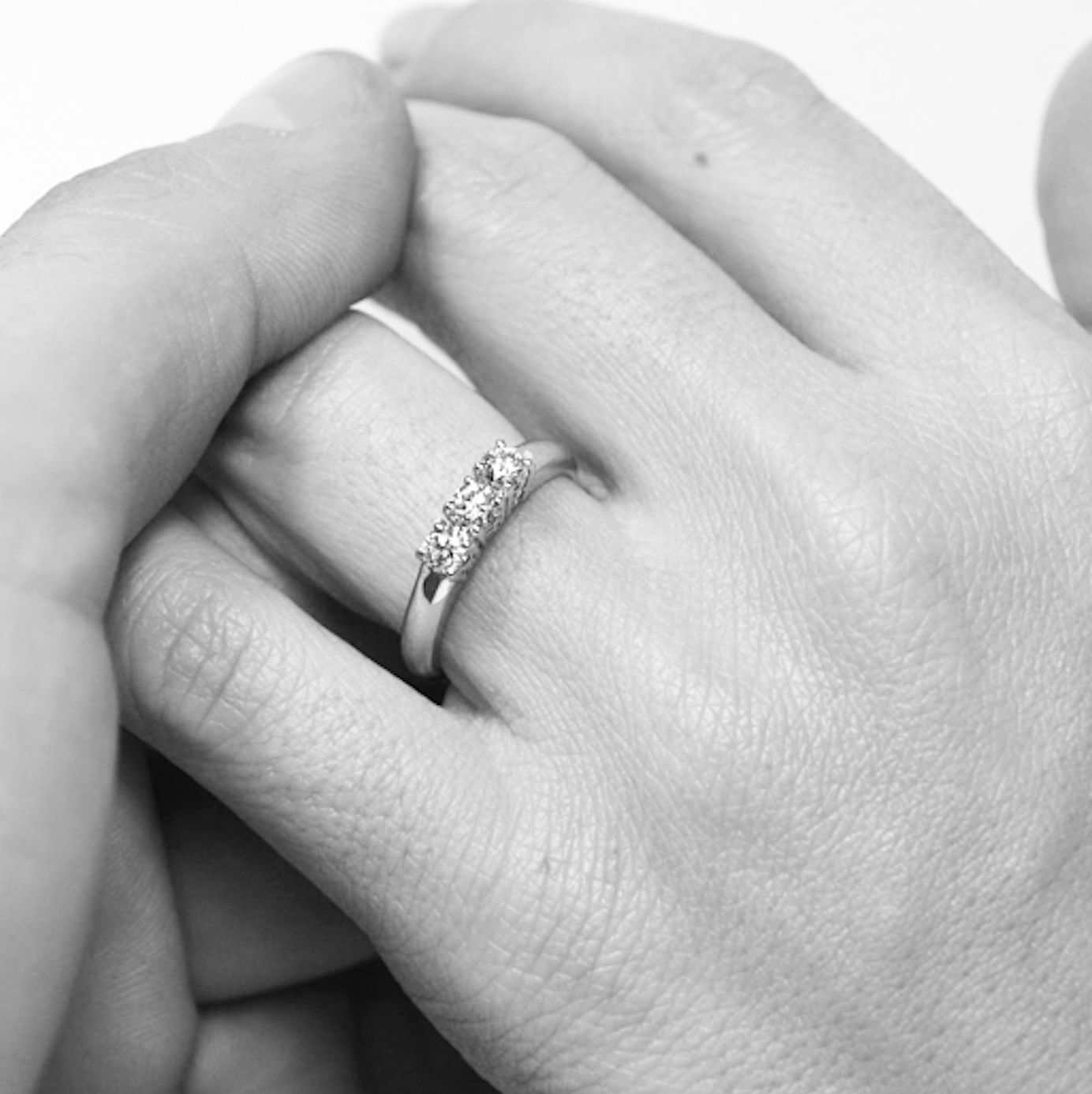 anello-trilogy-0-39-carati-colore-f-purezza-massima-5