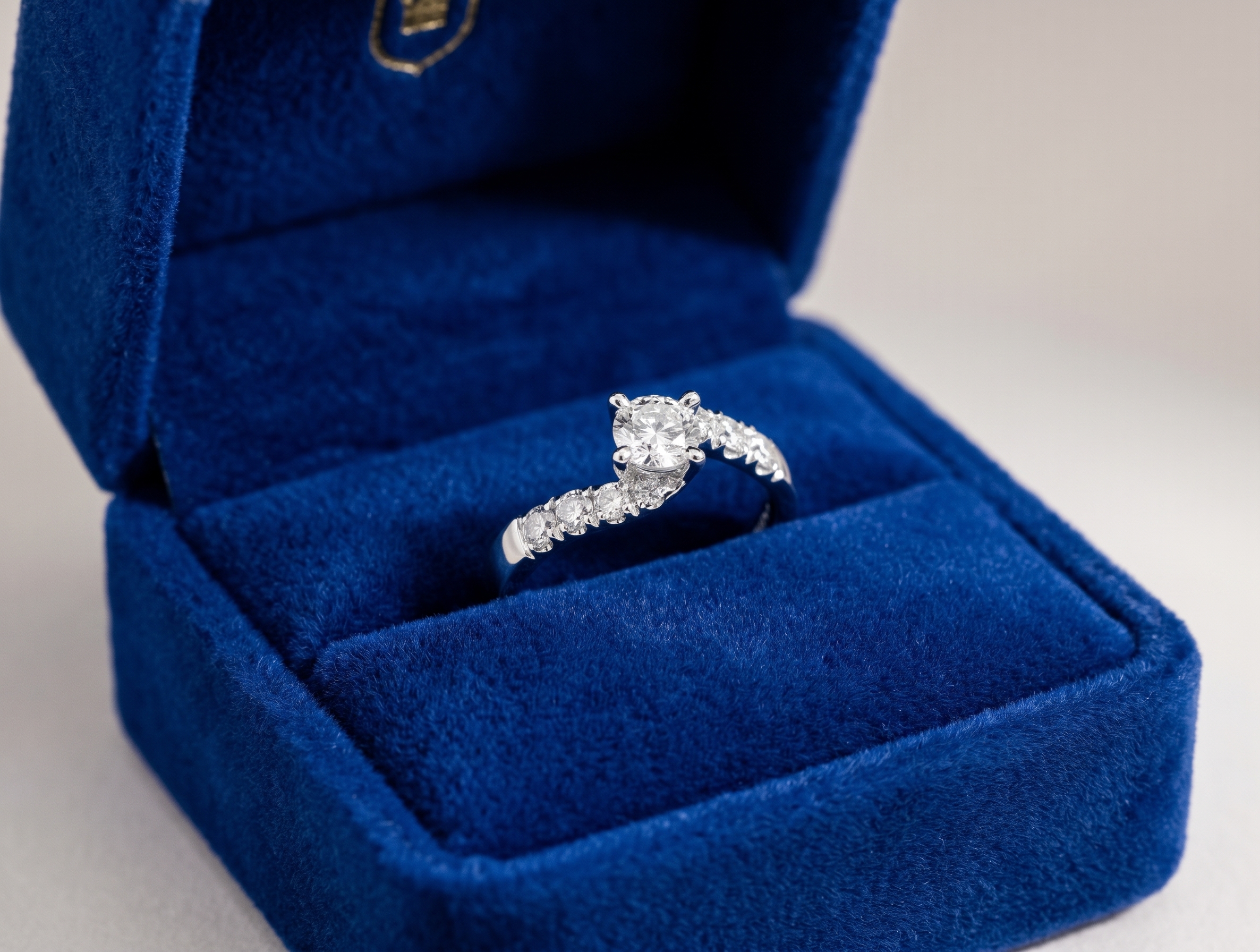 solitario-valentino-con-diamanti-1-carato-1