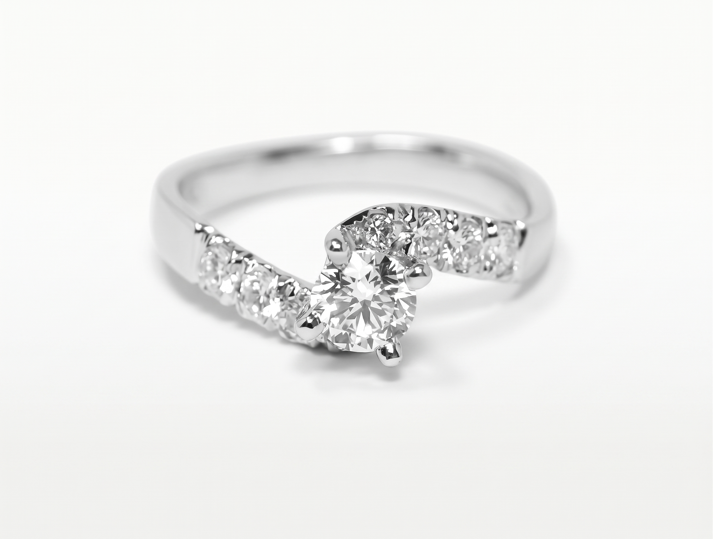 solitario-valentino-con-diamanti-1-carato-7