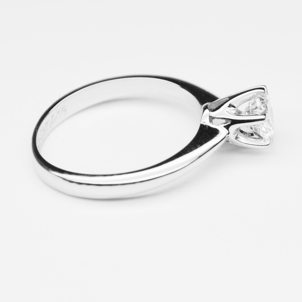 anello-di-fidanzamento-0-60-carati-d-vvs1-gia-laterale