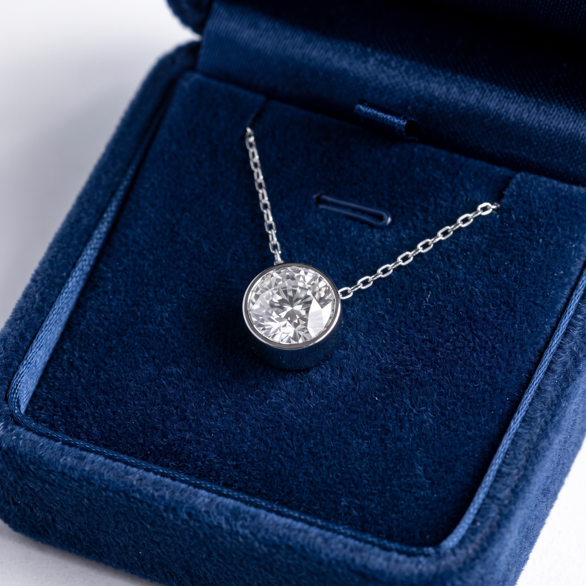 punto-luce-diamante-1-carato-g-vs1-gia-in-scatola