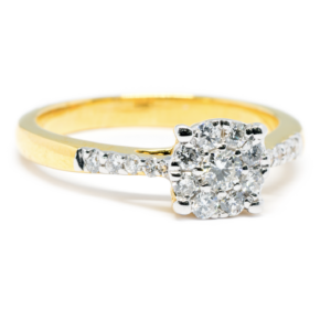 Anello-Fidanzamento-diamanti-oro-giallo
