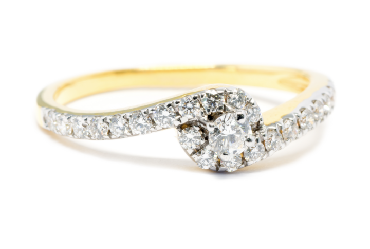 Anello-Fidanzamento-oro-giallo
