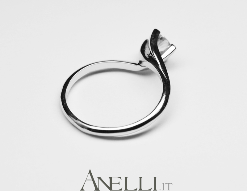 Anello Solitario Diamante 0,40 carati E-IF-2