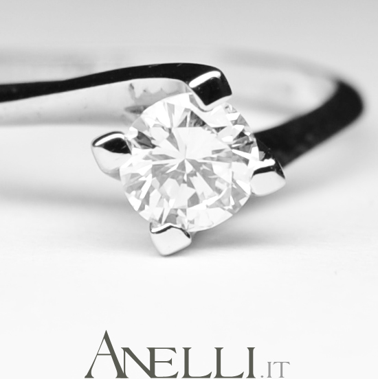 Anello Solitario Diamante 0,40 carati E-IF-5