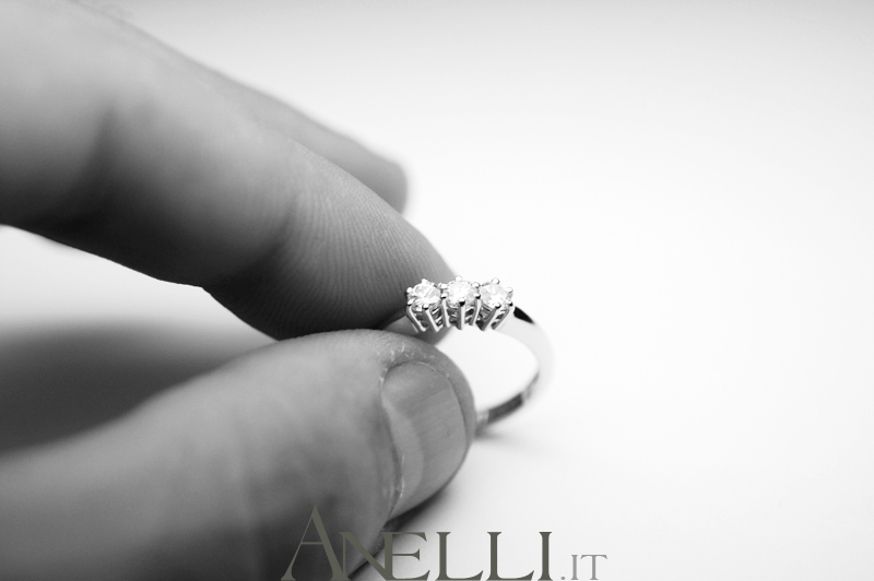 Anello-Trilogy-0-33-carati-Colore-F-Purezza-massima-7