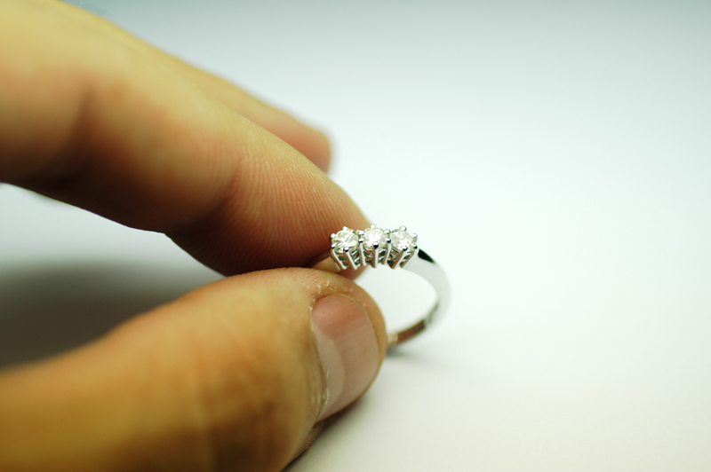 Anello-Trilogy-0-33-carati-Colore-F-Purezza-massima-7