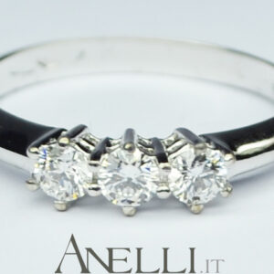 Anello Trilogy 0,36 carati E-VVS1