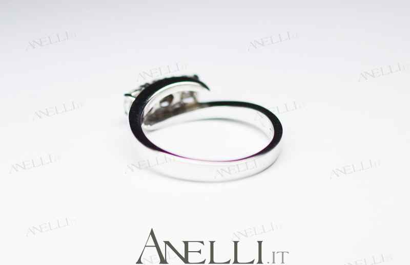 Anello Trilogy 0,60 carati E-VVS1-3