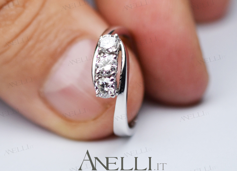 Anello Trilogy 0,60 carati E-VVS1-5