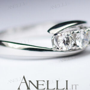 Anello Trilogy 0,60 carati E-VVS1-7