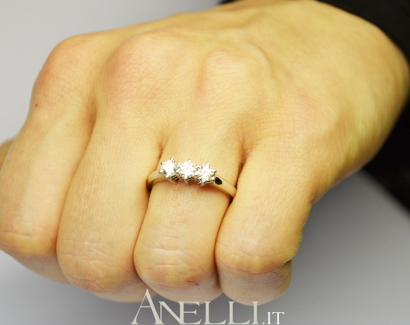 Anello Trilogy Classico 0,60 carati D-VVS1 2