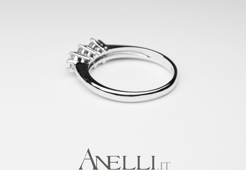 Anello Trilogy Classico 0,60 carati D-VVS1 8