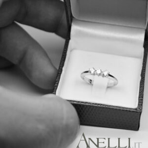Anello Trilogy Diamanti 0,36 carati D-VVS1-4