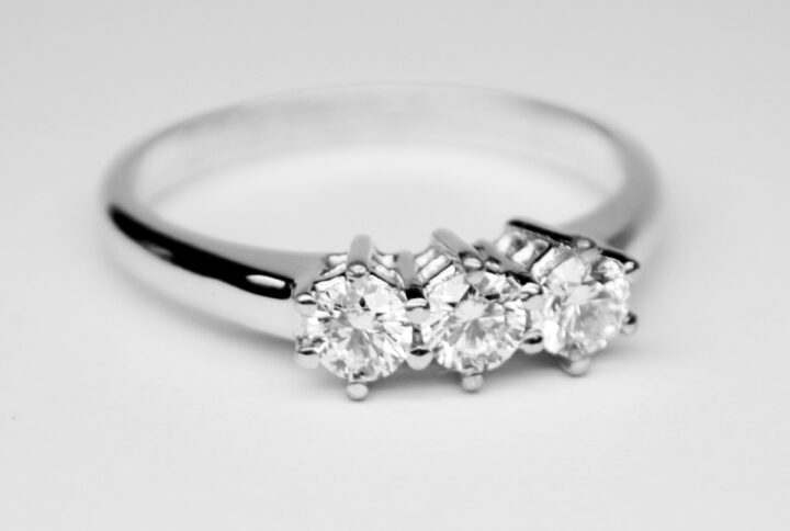 Anello Trilogy Diamanti 0,60 carati E-VVS1