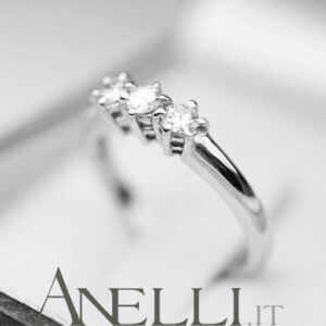 Anello Trilogy da fidanzamento 0,24 carati