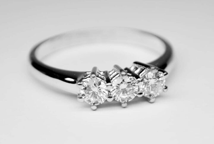 Anello Trilogy di Diamanti 0,60 ct E-IF