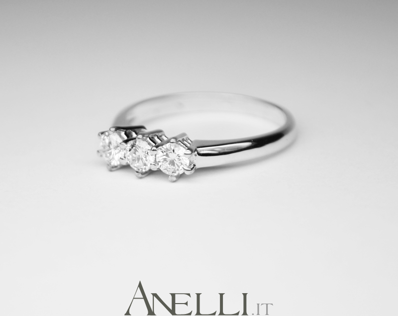 Anello Trilogy di Diamanti 0,60 ct E-IF8