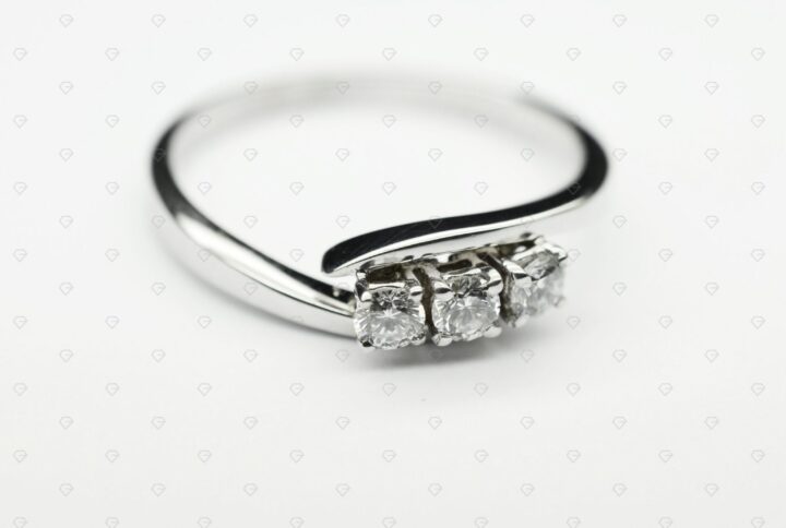 Anello-Triology-Delfino-D-VVS1