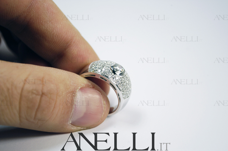 Anello-pavè-con-solitario-centrale-9