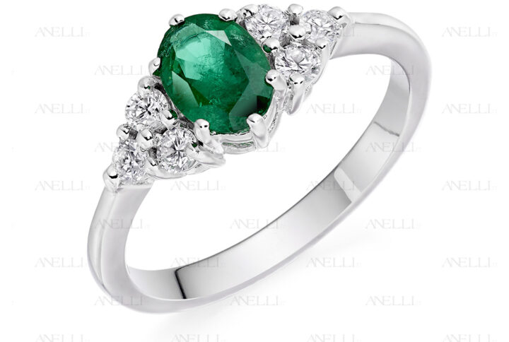 Anello smeraldo e Diamanti laterali