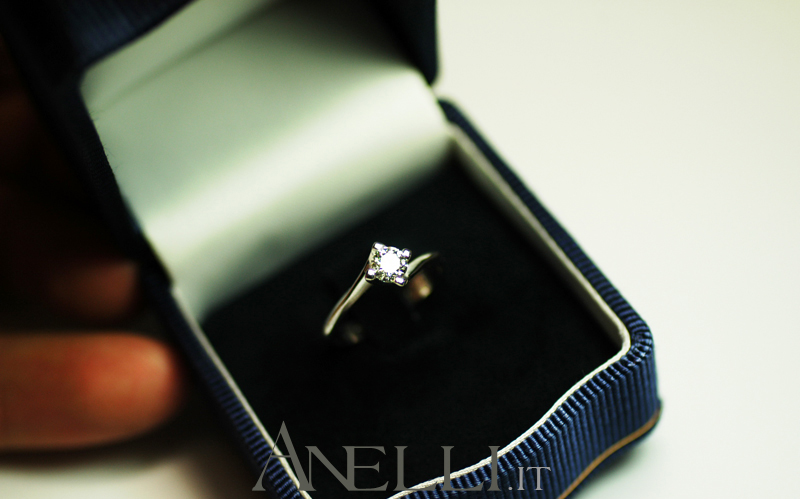 Anello-solitario-con-diamante-di-0-60-carati-F-VS1-6