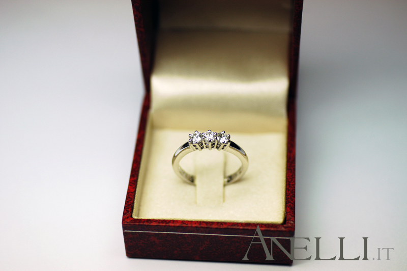 Anello-trilogy-0-30-carati-F-IF-1 copy