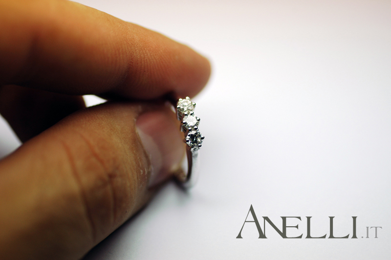 Anello-trilogy-0-30-carati-F-IF-5 copy