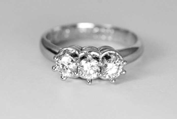 Anello trilogy 1,20 carati GIA