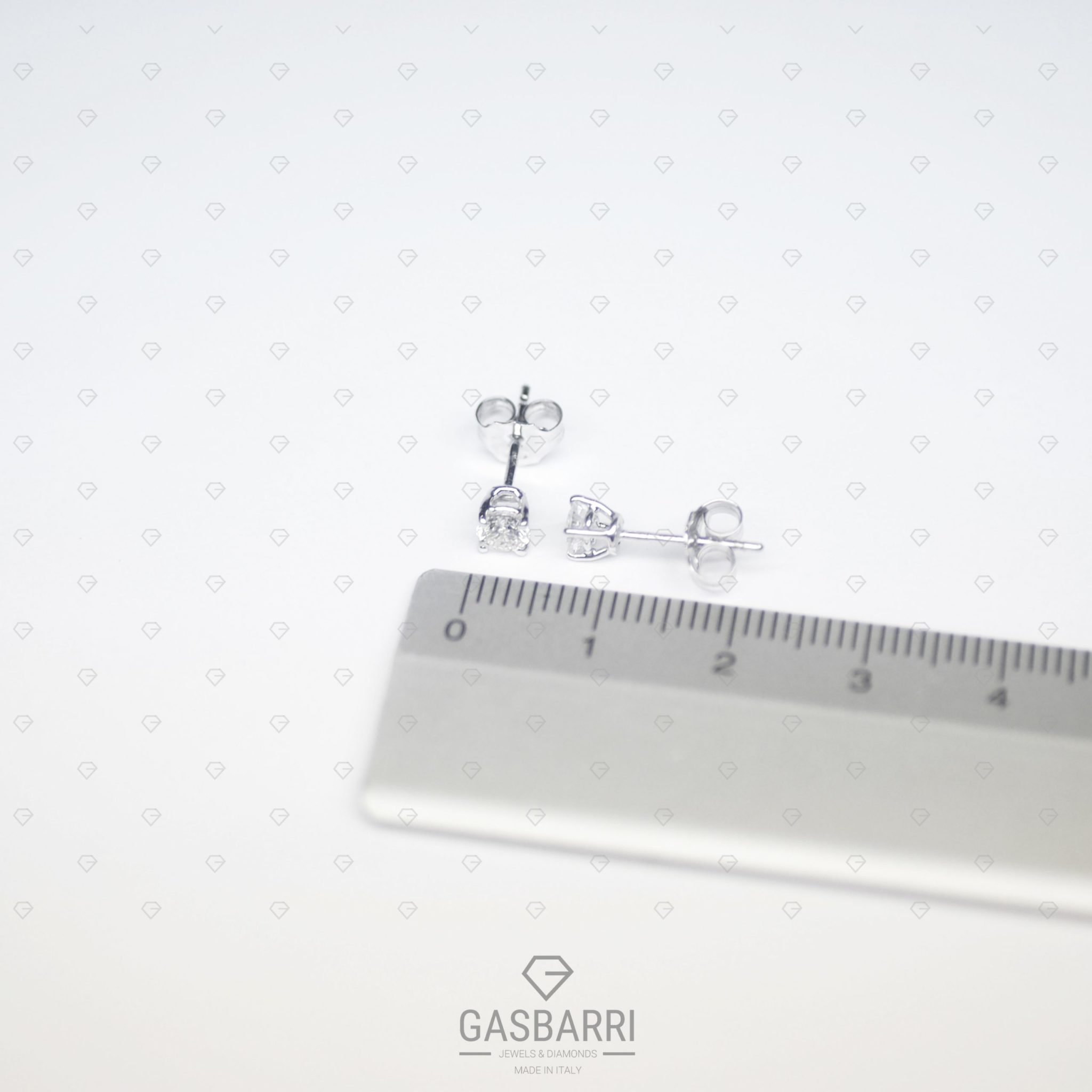 Orecchini-Punti-Luce-Diamanti