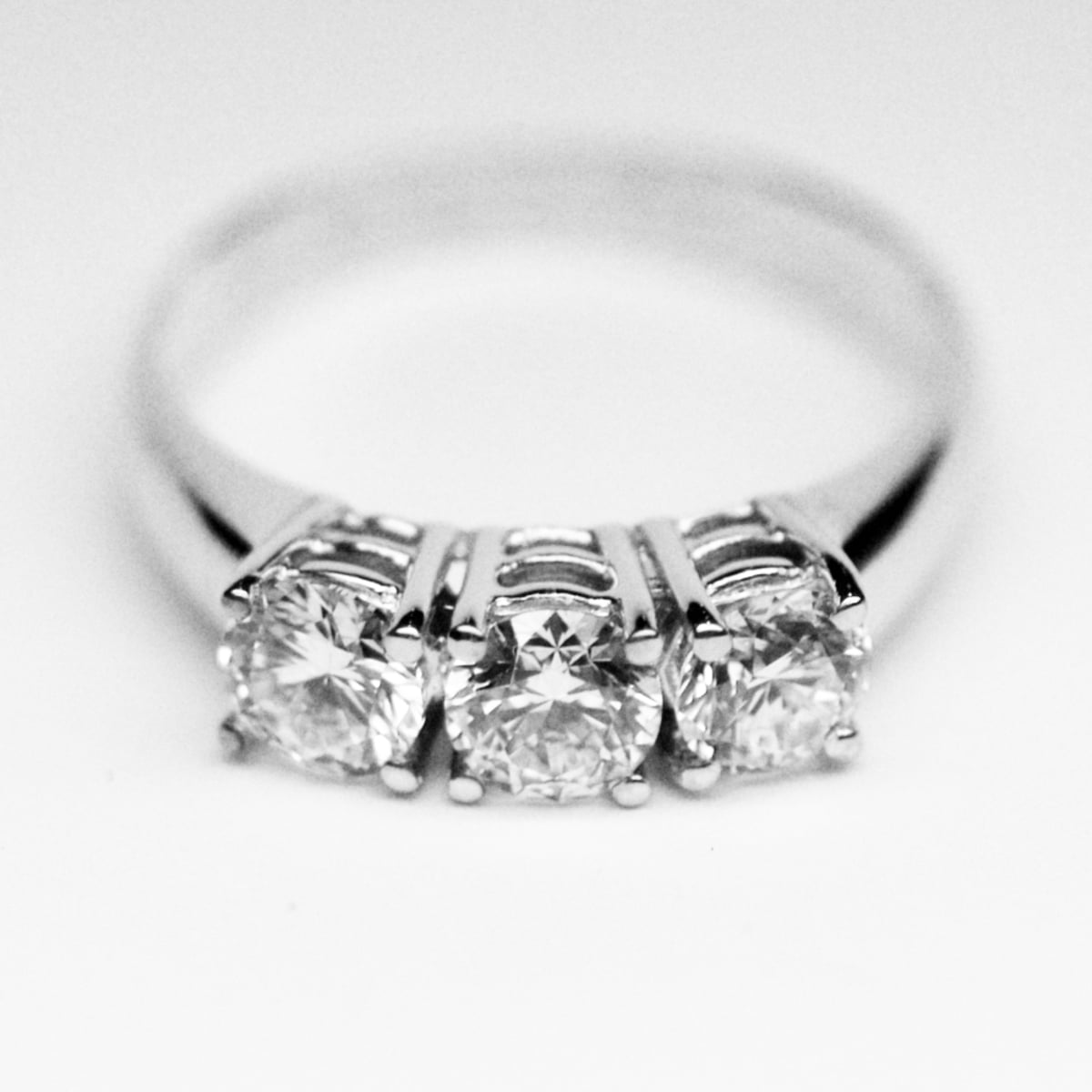 Trilogy 3 Diamanti da 0.50 carati colore D purezza IF GIA