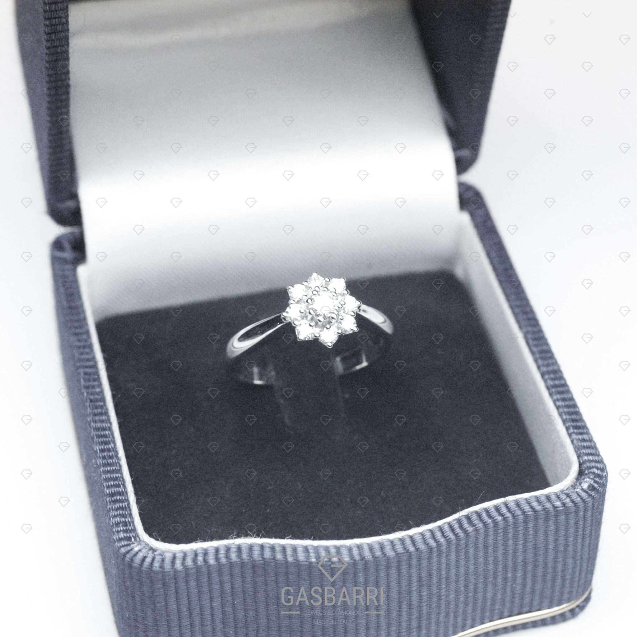 anello-a-fiore-con-diamanti-8