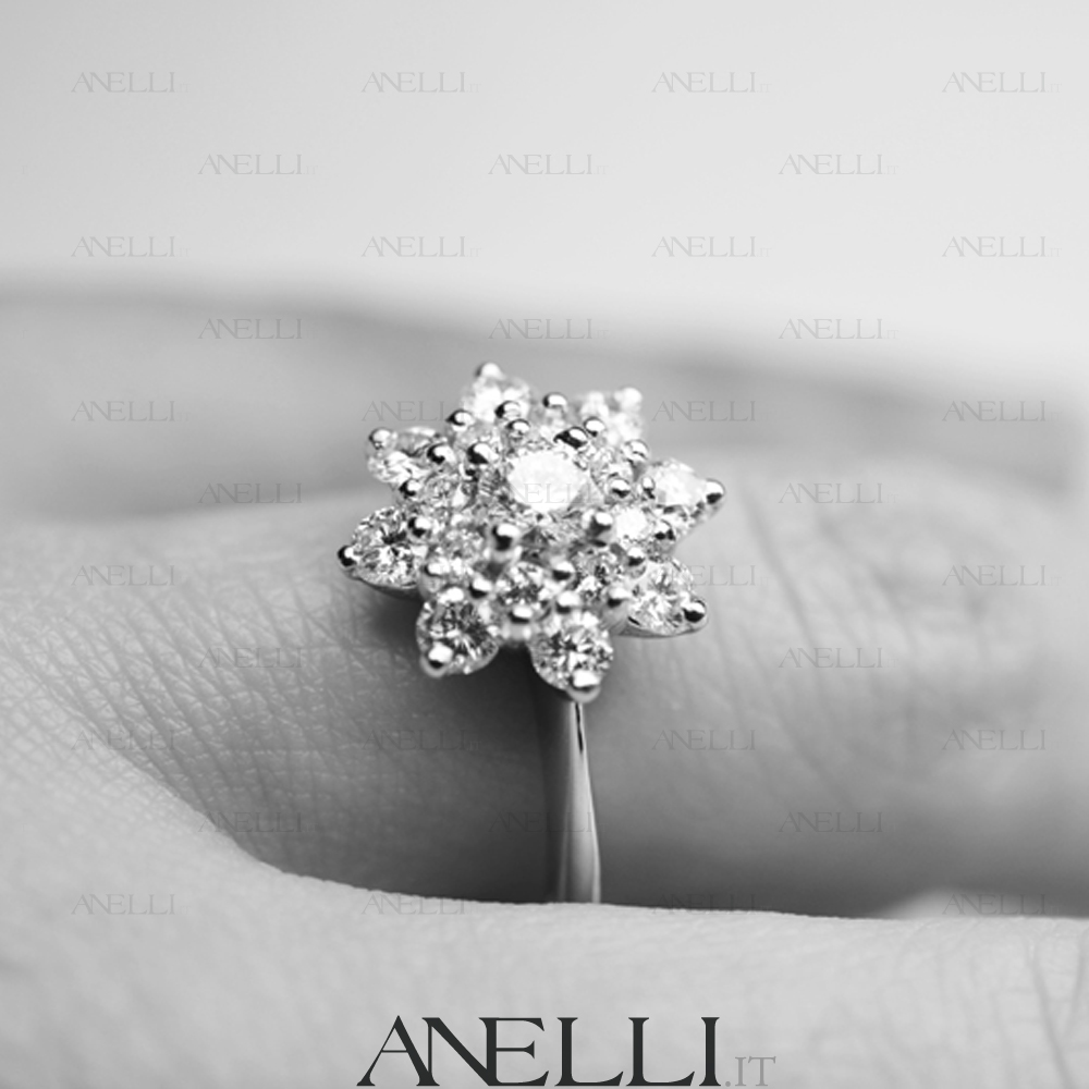 anello-a-forma-di-fiore-con-diamanti-2
