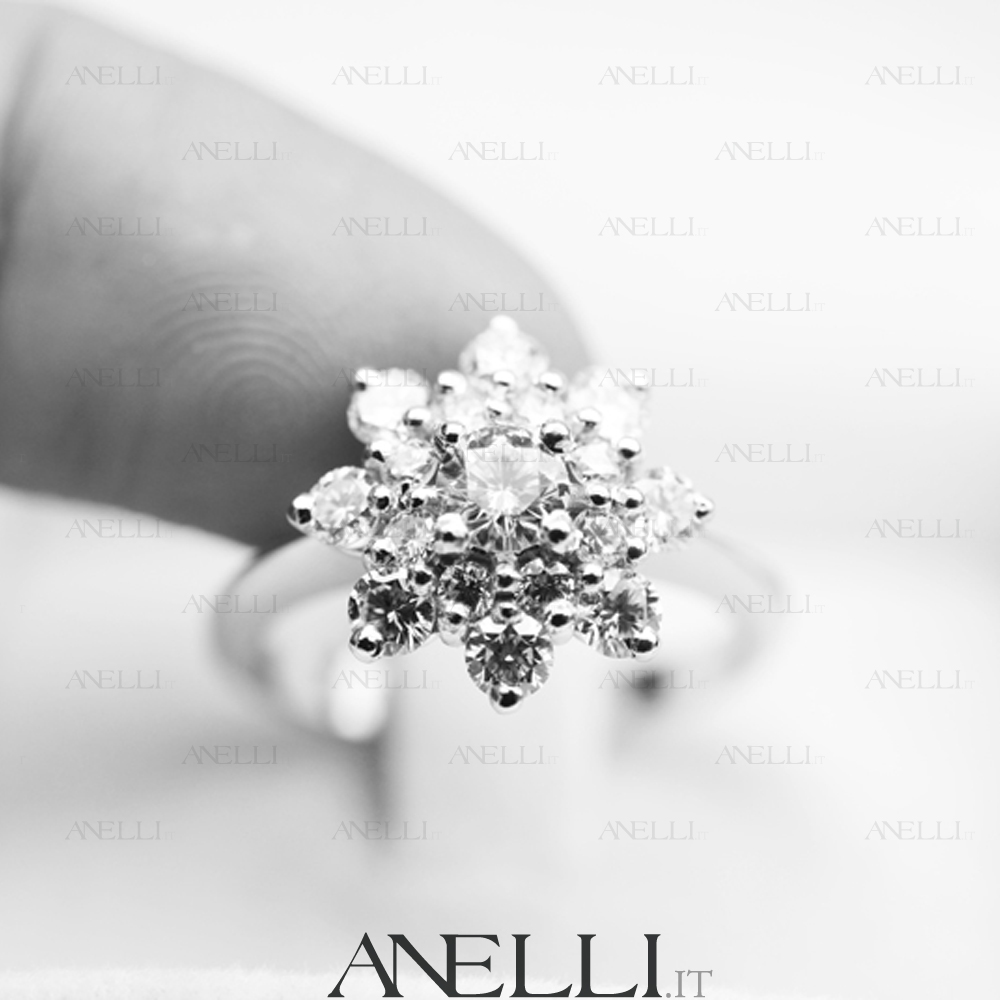 anello-a-forma-di-fiore-con-diamanti-3