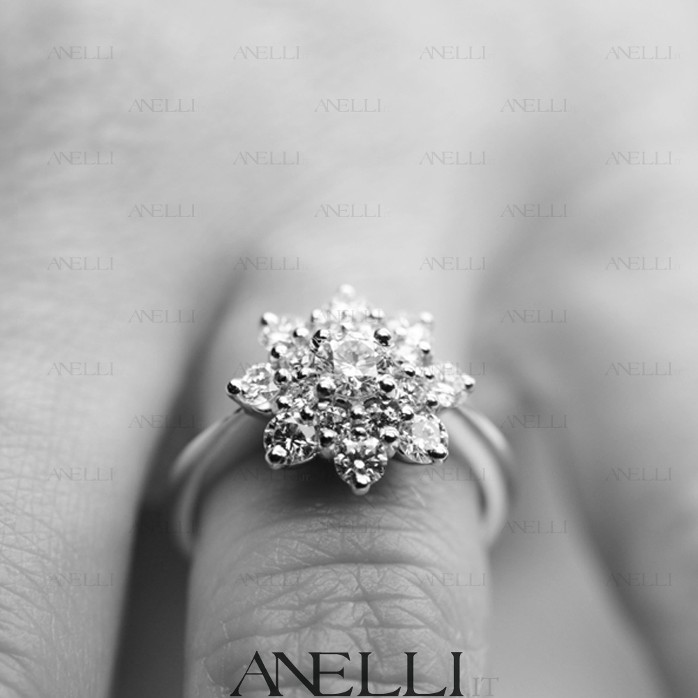 anello-a-forma-di-fiore-con-diamanti-4