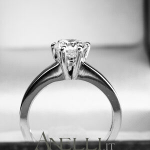 anello-con-diamante-da-un-carato-g-vs1-1