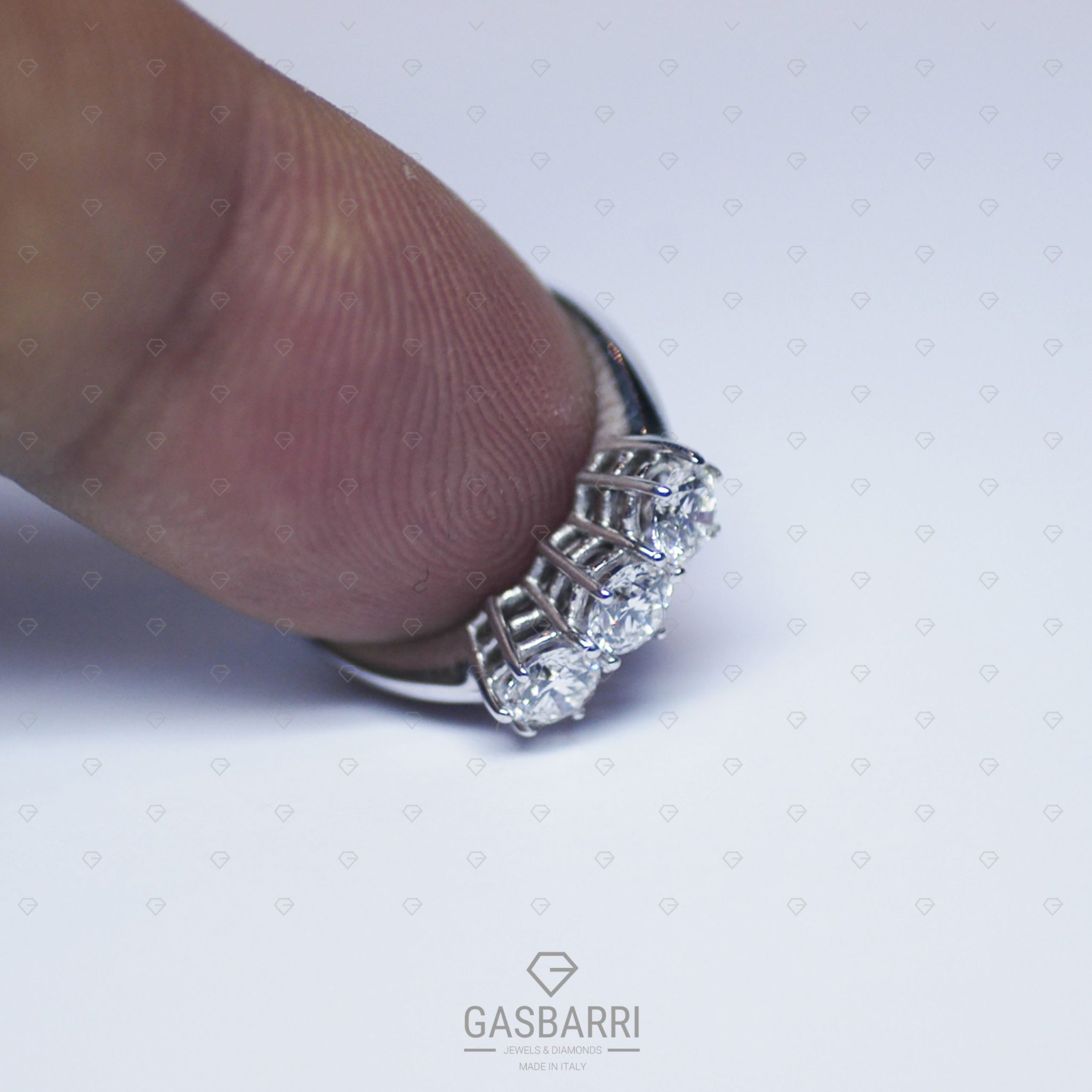 anello-con-diamanti-trilogy-0-50-7
