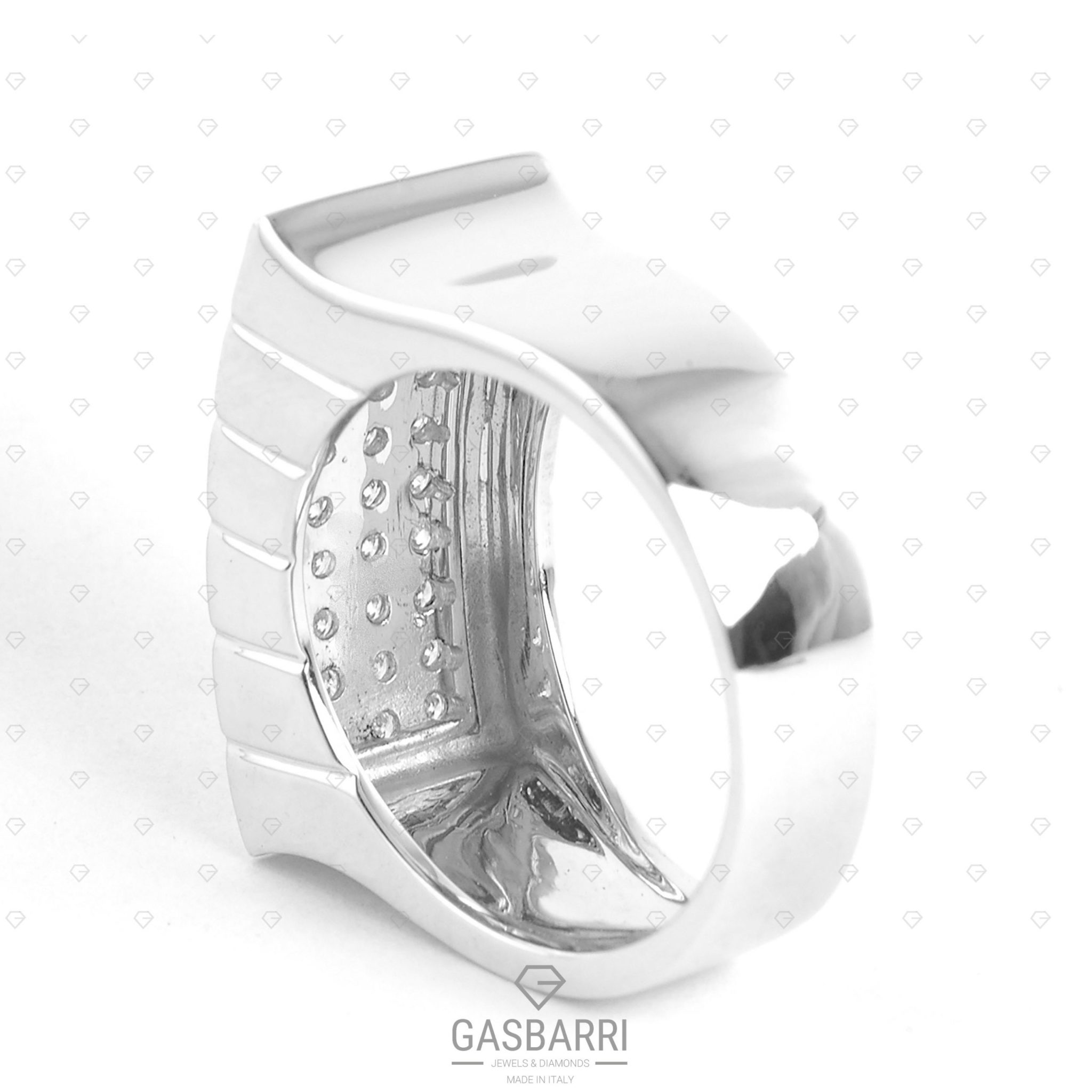 anello-con-pave-di-diamanti-3