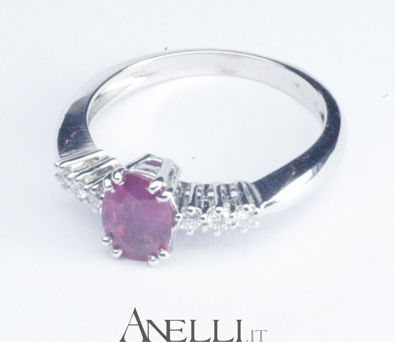 anello-con-rubino-e-diamanti-laterali-7