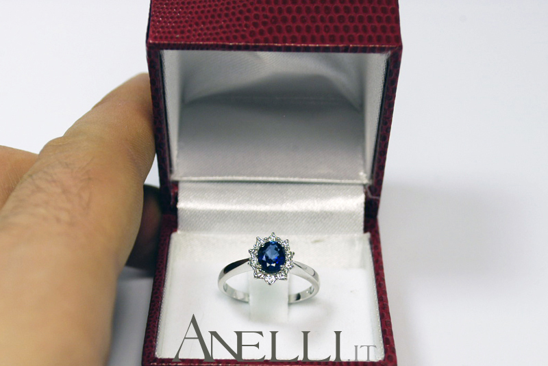 anello-con-zaffiro-naturale-e-diamanti-14_1