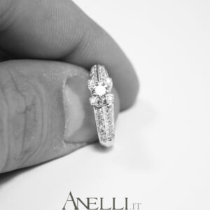 anello-da-fidanzamento-con-diamanti-0-65-carati-totali-0