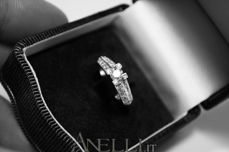 anello-da-fidanzamento-con-diamanti-0-65-carati-totali-6