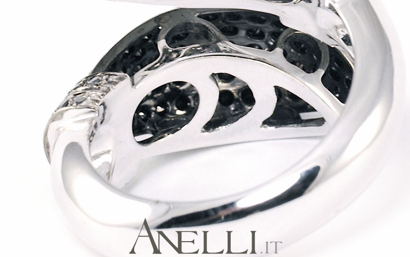 anello-pave-diamanti-bianchi-neri-5