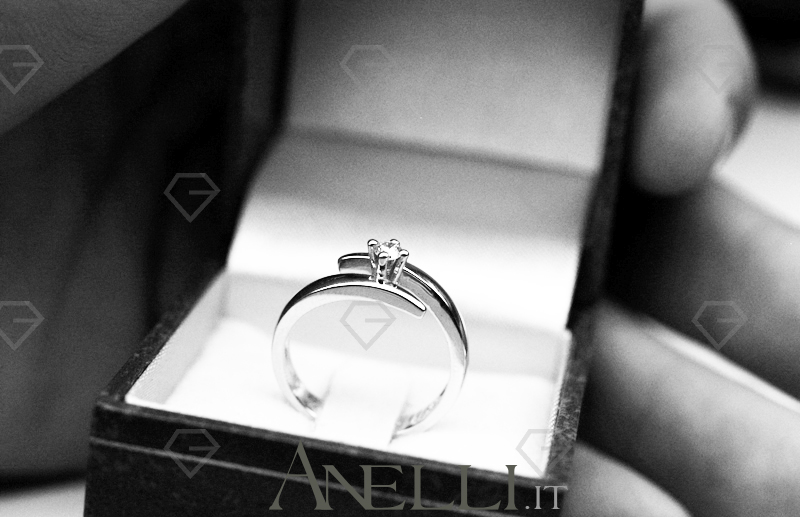 anello-solitario-0-085-carati-11