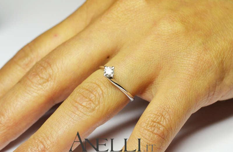 anello-solitario-0-20-carati-colore-d-purezza-vs1-2