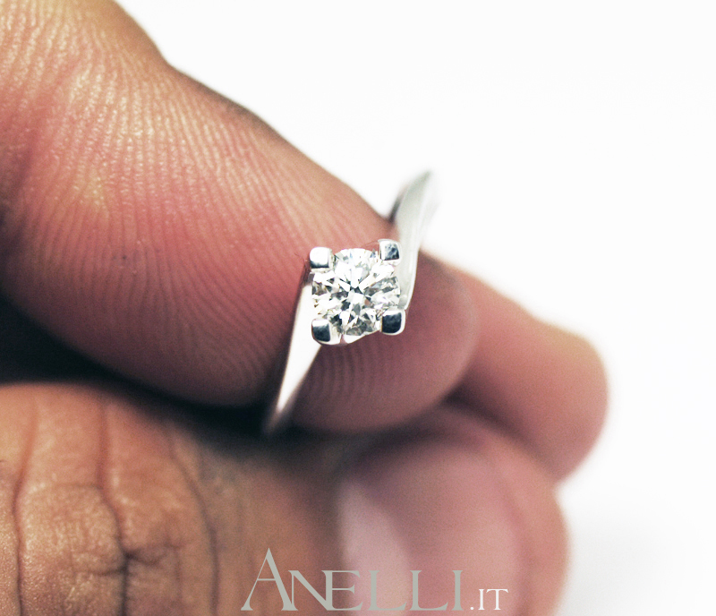 anello-solitario-0-38-carati-colore-f-purezza-vvs1-10
