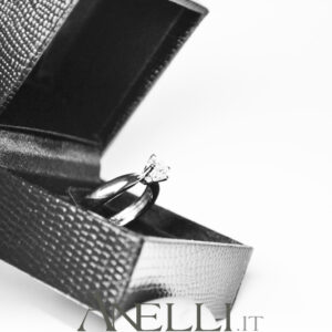 anello-solitario-0-45-carati-colore-d-purezza-vs1-1