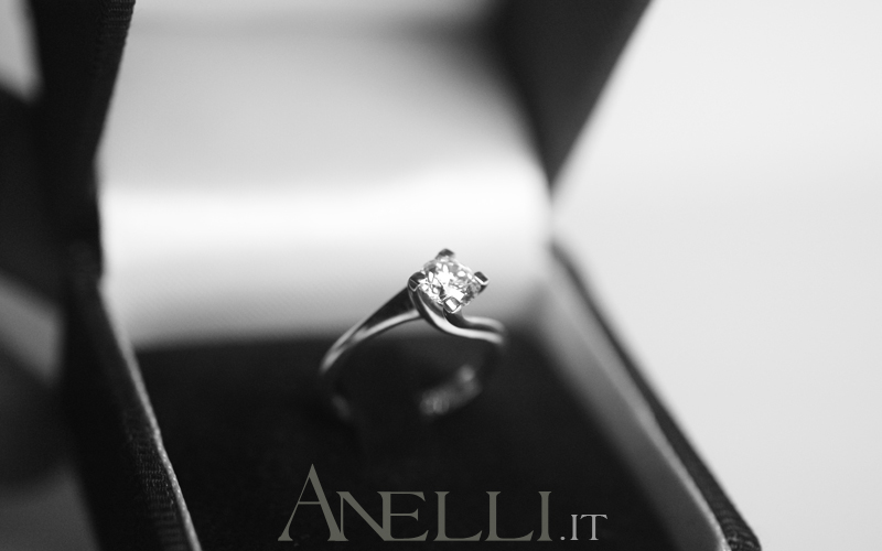 anello-solitario-0-70-carati-f-vs1-3