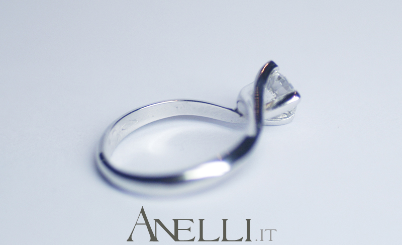 anello-solitario-0-70-carati-f-vs1-8