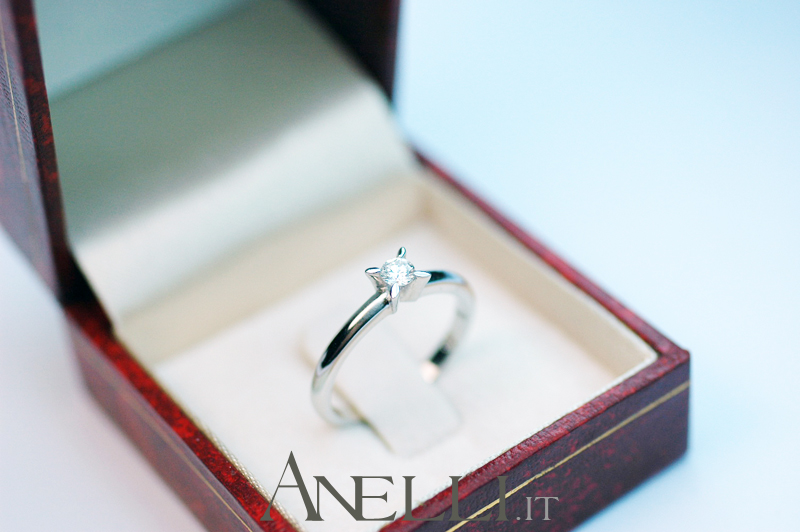 anello-solitario-016-carati-9